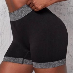 ❤️Sports shorts, athletic, seamless, NWOT